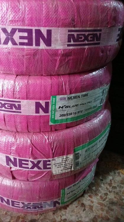 تصویر لاستیک نکسن ۲۰۵/۵۵/۱۶ گل NBlue Hd plus