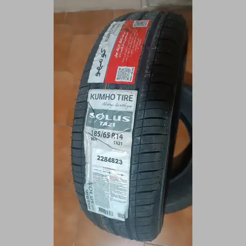 khmho-185-65-14-(2) لیبلهای کومهو ۱۸۵/۶۵/۱۴